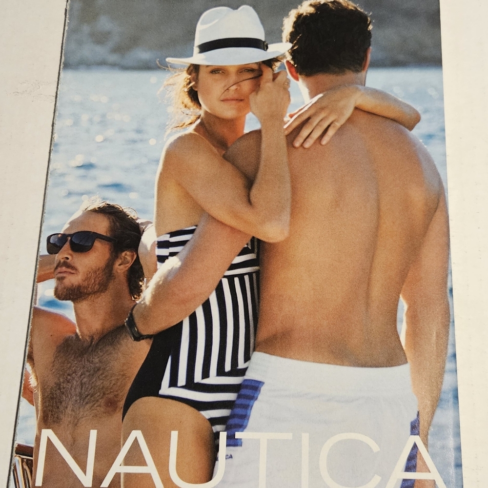 Magazines - Picture 5 of 8